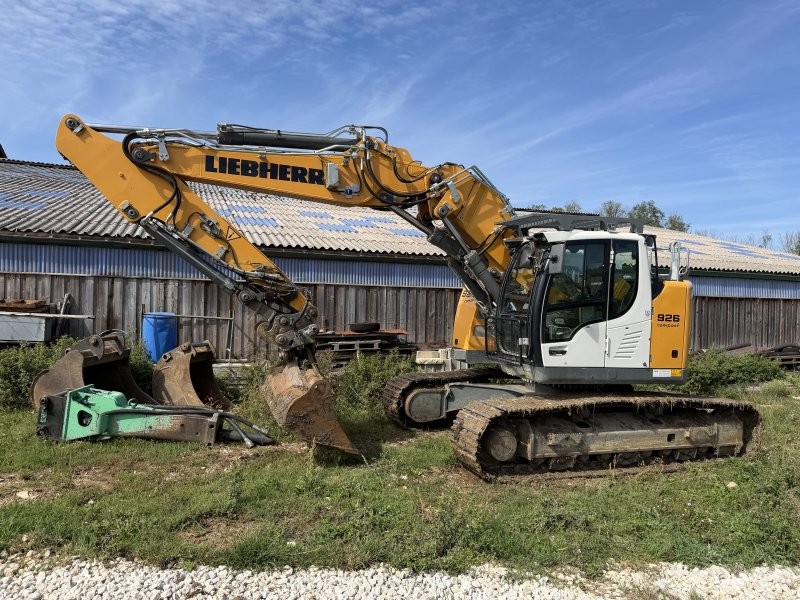 Pelle sur chenilles LIEBHERR type R926K LC