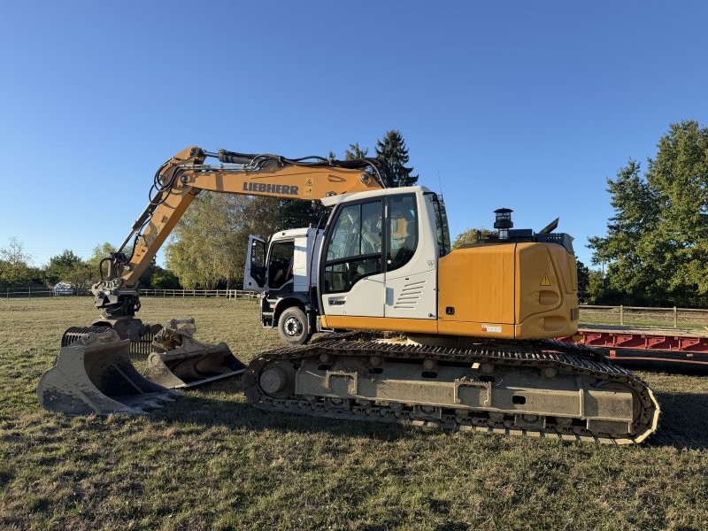 Pelle sur chenilles LIEBHERR type R920 XLC Compact